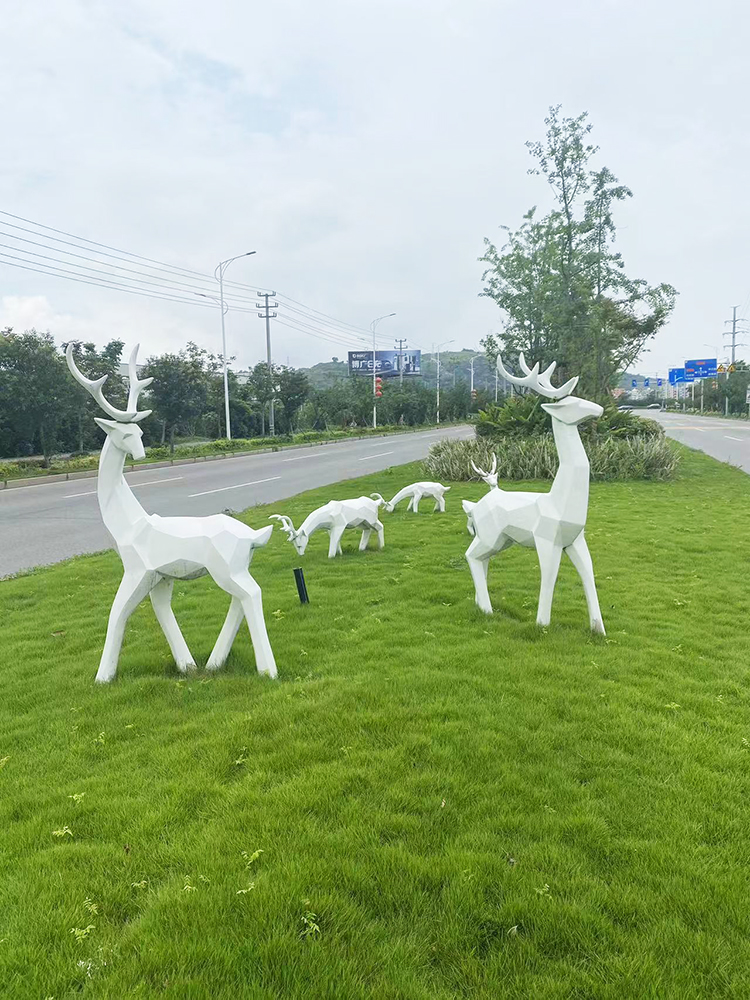 玻璃钢定制品生产厂家——绿环玻璃钢的优势与发展前景