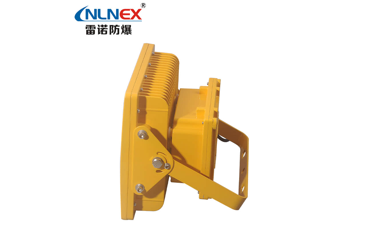 led防爆灯:安全与高效照明的***结合 第3张 led防爆灯:安全与高效照明的***结合 第3张